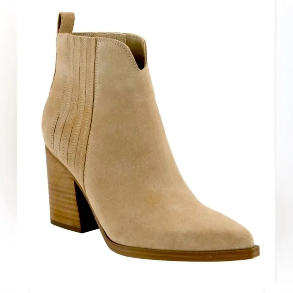Marc Fisher Maree Suede Booties 9 Tan Ankle Western Block Heel Boots